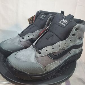 Vans Ultrarange EXO MTE High Top Gray Black High-Top Sneakers Boots SIZE M8 W9.5